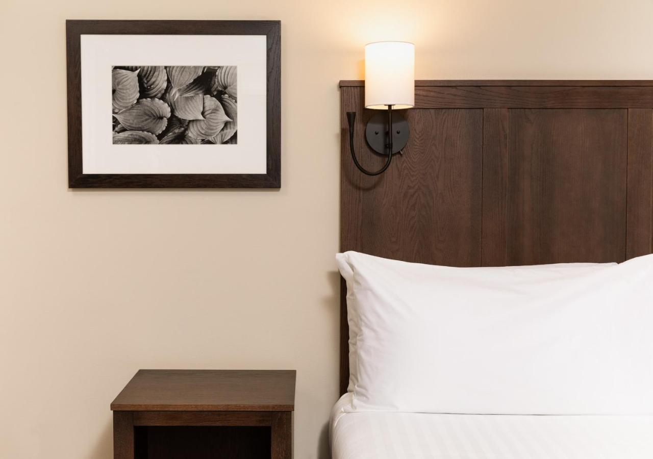 Kanuga Inn & Lodging Hendersonville Exterior photo